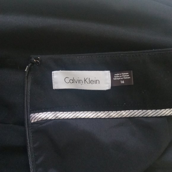 CALVIN KLEIN | Black Pencil Skirt - Picture 4 of 9